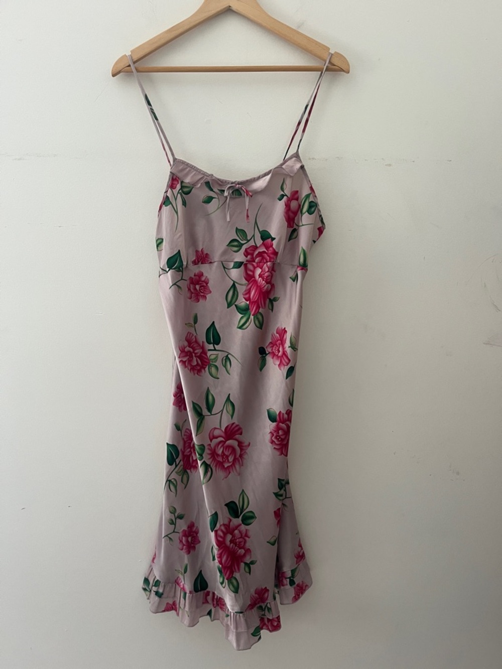 Vintage Y2K PINK Victoria's Secret Pink and Green Floral Slip size large